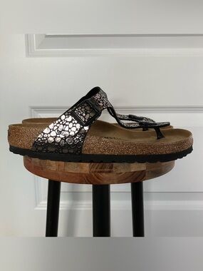 NEW Birkenstock Gizeh Sandals Womens EU 36 US 5-5.5 Metallic Stone 2026-503